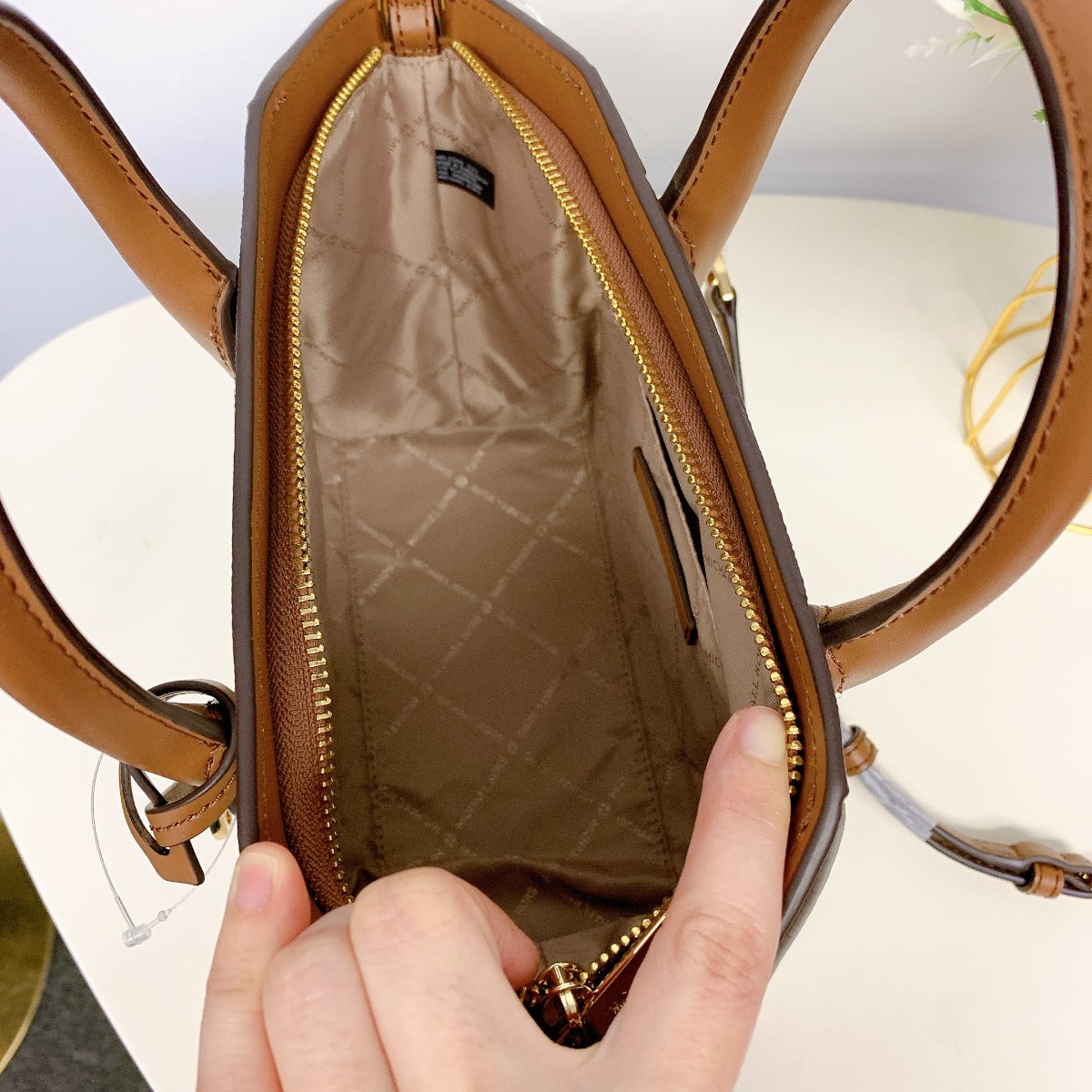 MICHAEL KORS 35F1G4VM2B AVRIL SMALL LOGO TOP-ZIP SATCHEL IN VANILLA MICHAEL KORS 35F1G4VM2B AVRIL SMALL LOGO TOP-ZIP SATCHEL IN VANILLA